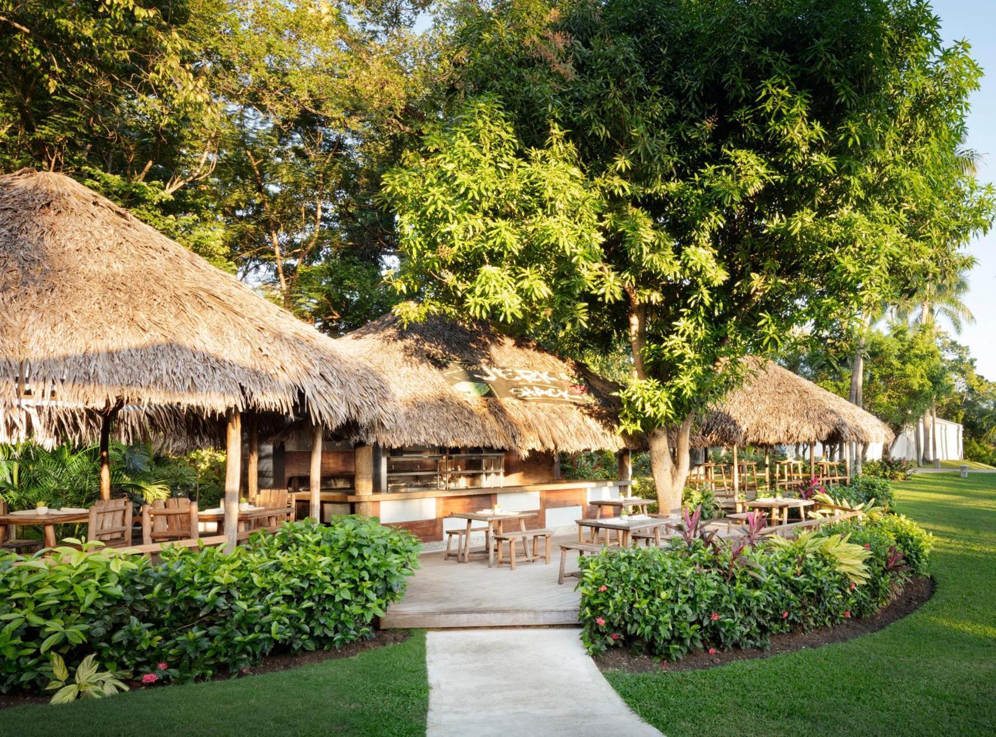 Sandals Ochi Beach All Inclusive Resort - Couples Only (Adults Only) Ocho Rios Eksteriør bilde